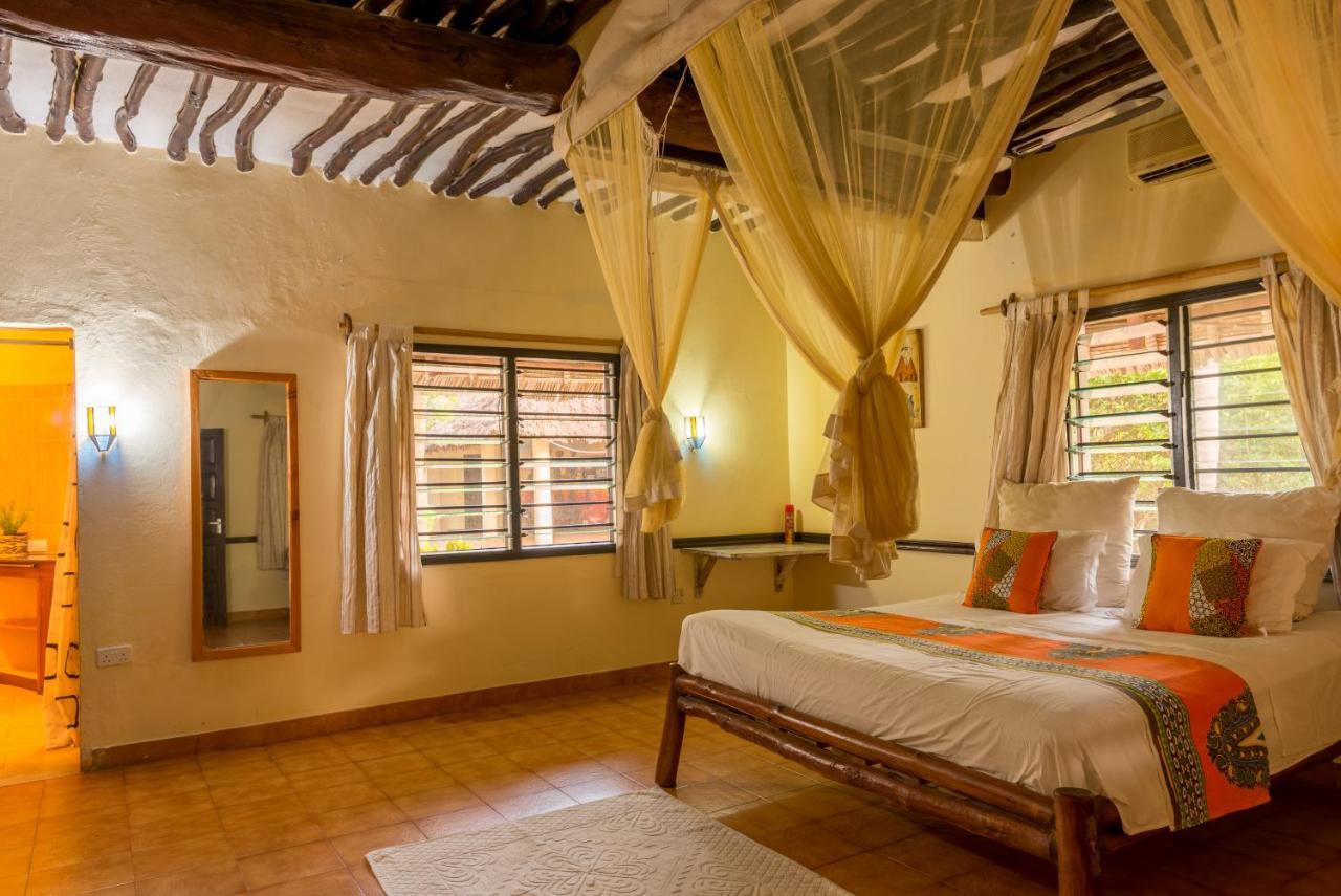 디아니 해변 Upani In Diani B&B 외부 사진