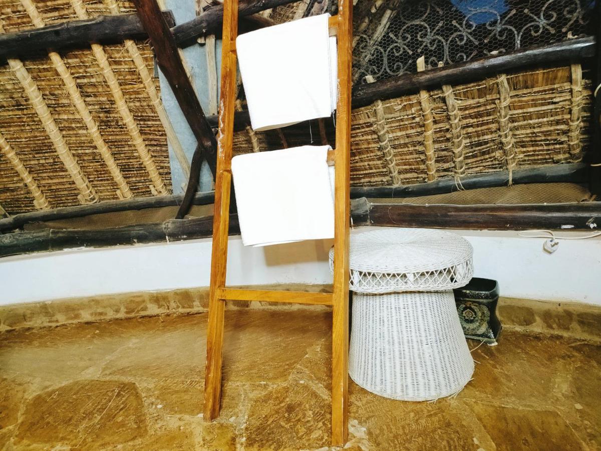디아니 해변 Upani In Diani B&B 외부 사진