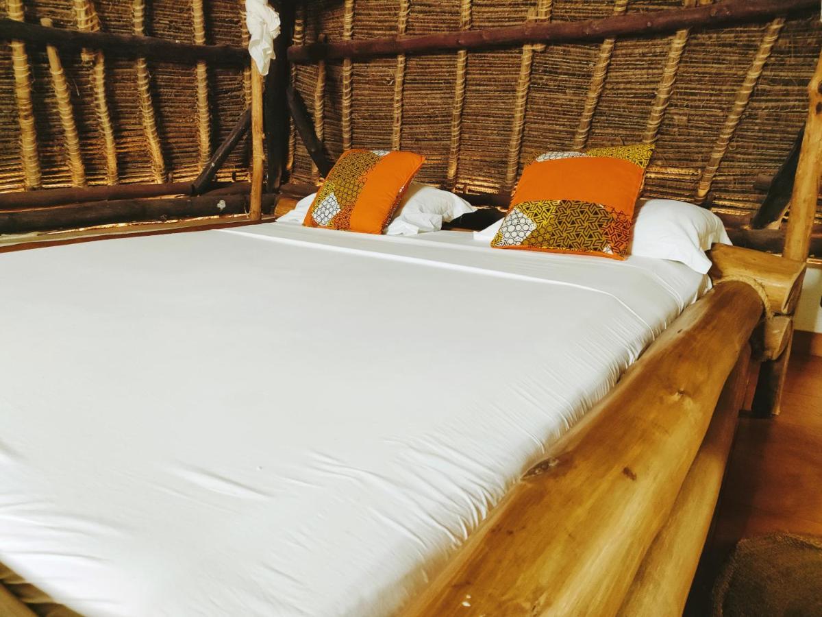 디아니 해변 Upani In Diani B&B 외부 사진