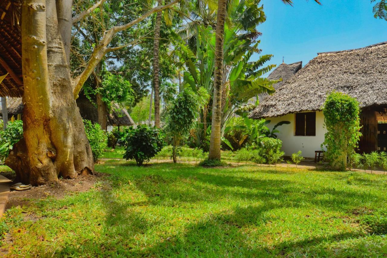 디아니 해변 Upani In Diani B&B 외부 사진