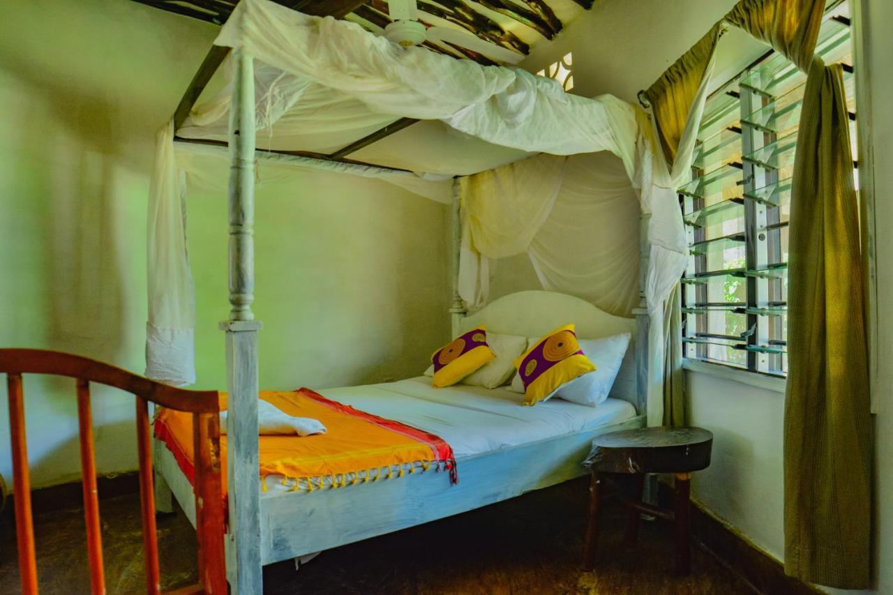디아니 해변 Upani In Diani B&B 외부 사진